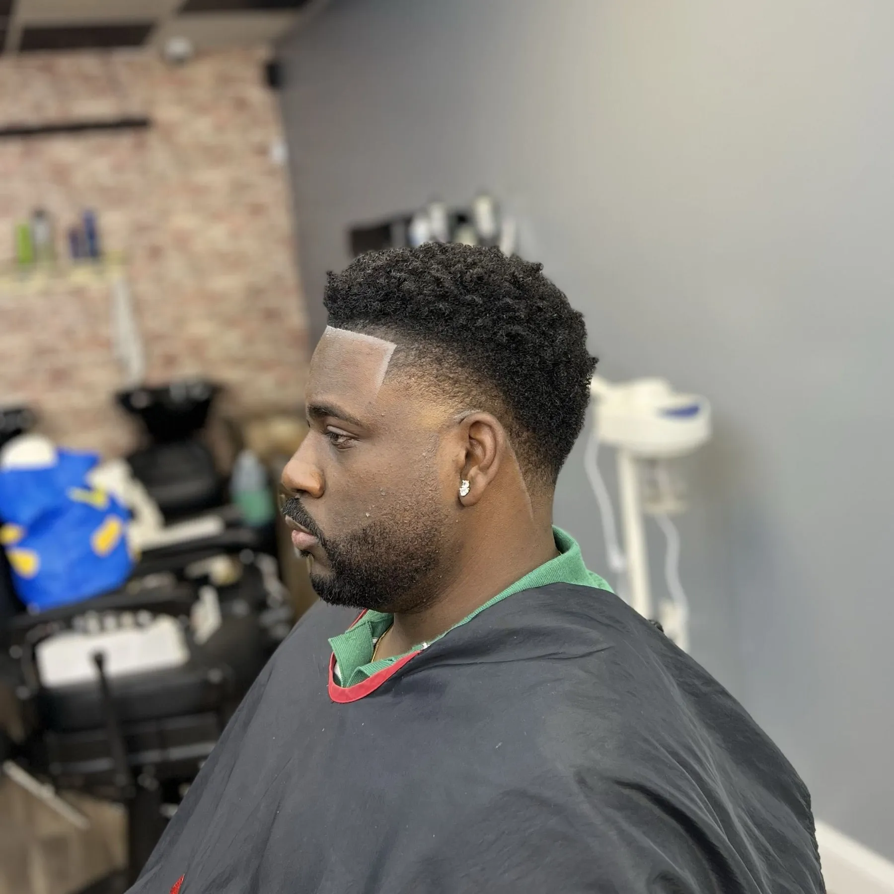Line up and taper with a shaped beard
